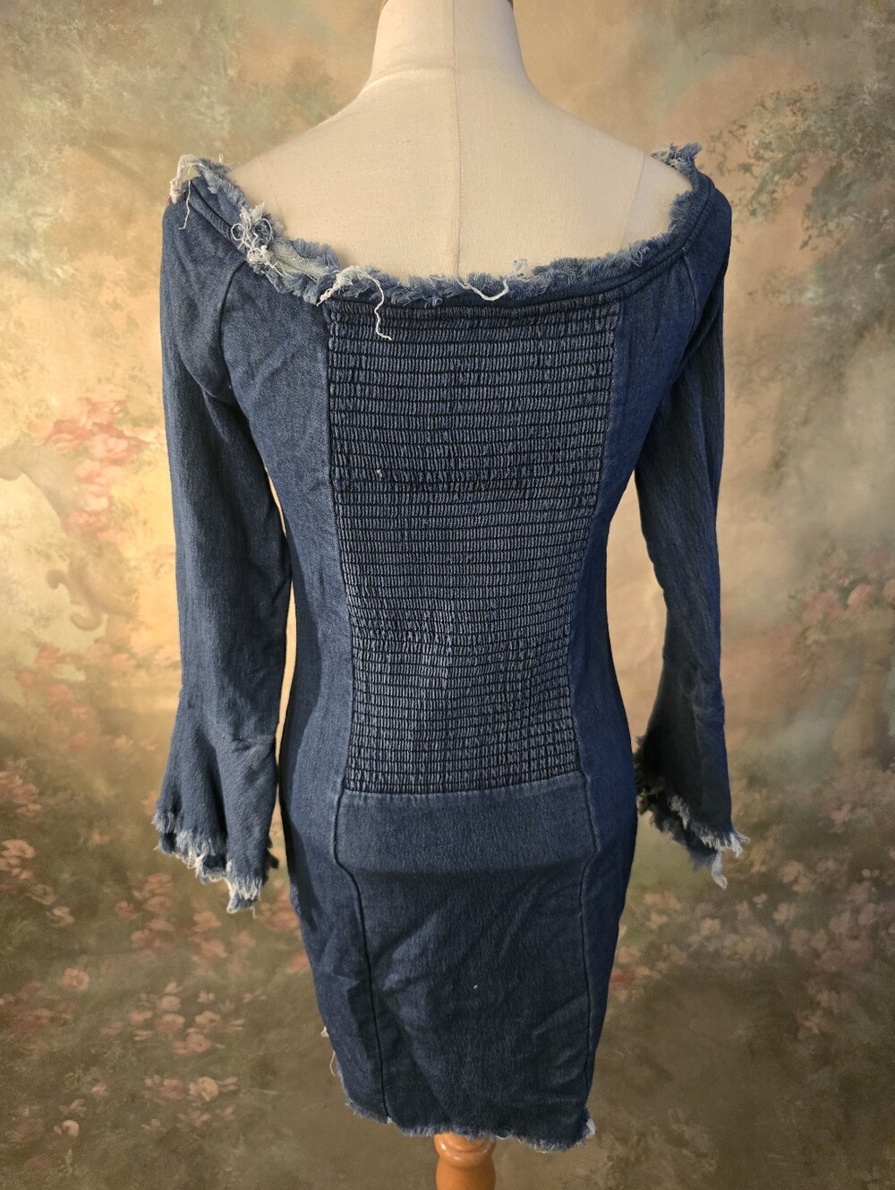 Venus Off The Shoulder Raw Edge Denim XS - Picture 6 of 14